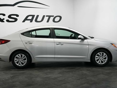 Used 2019 Hyundai Elantra SE FWD image 6