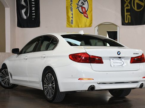 Used 2020 BMW 530i w/ Premium Package RWD image 6