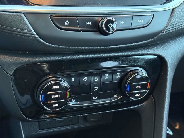 Used 2023 Buick Encore GX Select AWD/4WD image 17