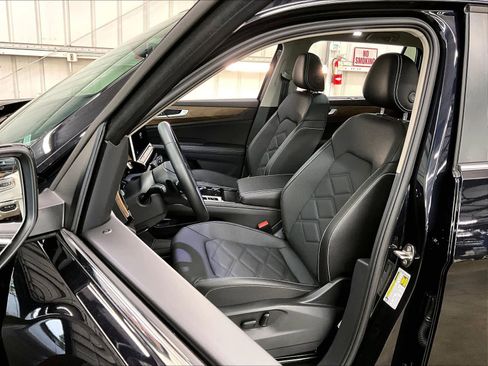 Certified 2026 Volkswagen Atlas SE w/ Panoramic Sunroof Package AWD/4WD image 27