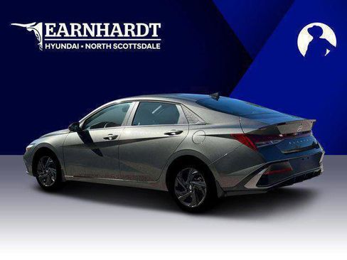 New 2026 Hyundai Elantra SEL Sport FWD image 4