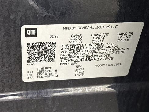 Used 2023 Cadillac XT4 Luxury w/ Cold Weather Package AWD/4WD image 9