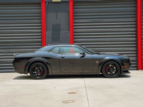 Used 2023 Dodge Challenger R/T Scat Pack RWD image 13