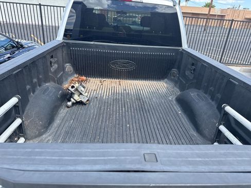 Used 2018 Ford F250 XLT w/ XLT Premium Package AWD/4WD image 9