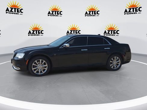 Used 2018 Chrysler 300 Limited w/ Safetytec Plus Group AWD/4WD image 4