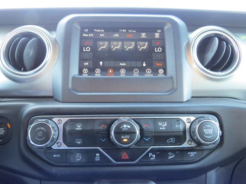 Used 2019 Jeep Wrangler Unlimited Sahara w/ Safety Group image 26