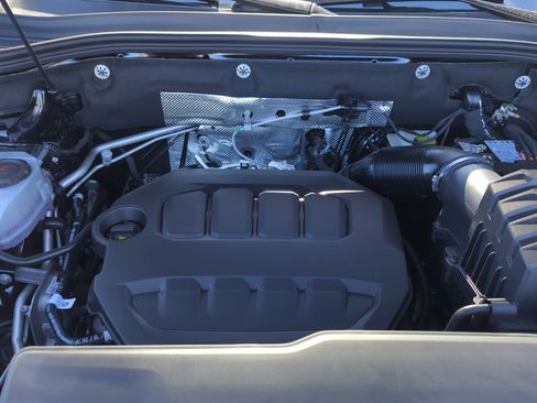 New 2026 Volkswagen Atlas Cross Sport SE image 20