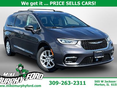 Used 2022 Chrysler Pacifica Touring-L
