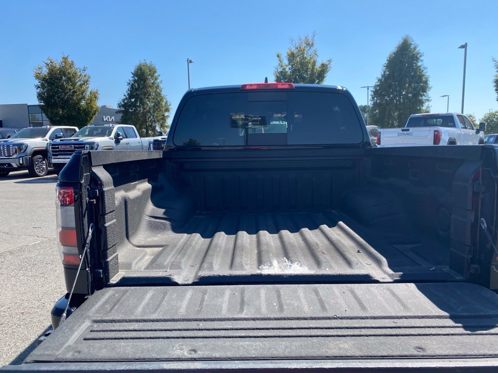 Used 2023 Nissan Frontier Pro-X w/ Tow Package RWD image 10