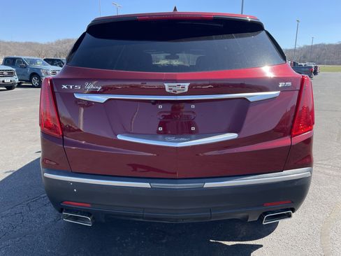Used 2018 Cadillac XT5 Base image 4