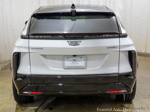New 2025 Cadillac Lyriq Sport image 5