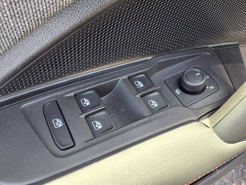 New 2025 Volkswagen Tiguan S image 11