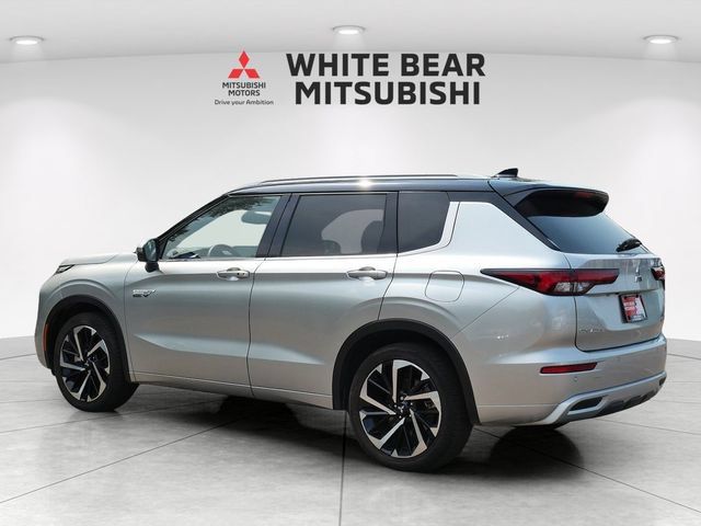 Used 2025 Mitsubishi Outlander SEL AWD/4WD image 4
