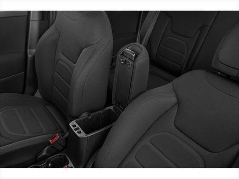 Used 2020 Jeep Renegade Altitude AWD/4WD image 44