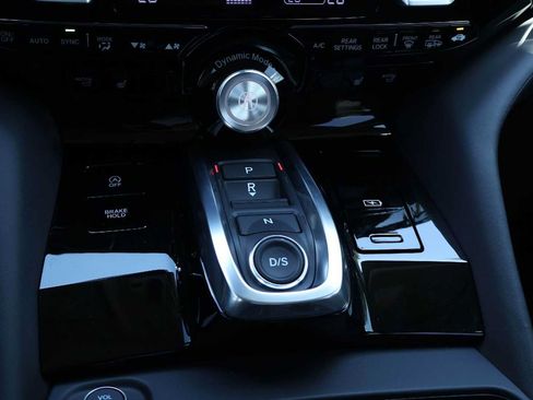 Certified 2026 Acura MDX w/ Technology Package FWD image 17