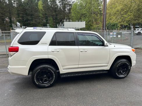 Used 2010 Toyota 4Runner Limited AWD/4WD image 4