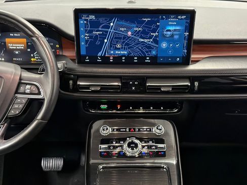 Certified 2022 Lincoln Nautilus Reserve w/ Equipment Group 201A image 21