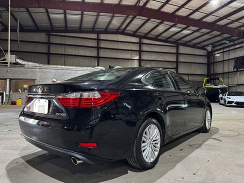 Used 2015 Lexus ES 350 w/ Luxury Package image 5