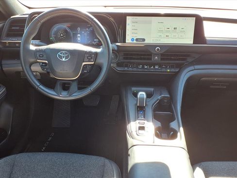 Used 2023 Toyota Crown XLE image 14