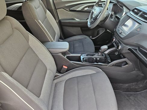 Used 2023 Chevrolet TrailBlazer LT FWD image 11