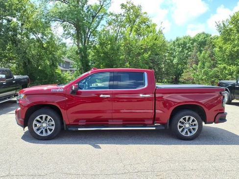 Used 2020 Chevrolet Silverado 1500 High Country w/ Technology Package AWD/4WD image 6