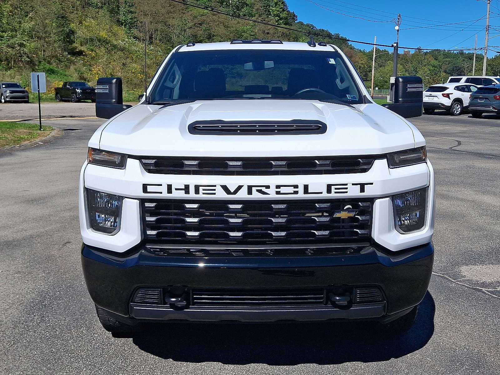 Used 2023 Chevrolet Silverado 2500 Custom w/ Custom Convenience Package AWD/4WD image 2