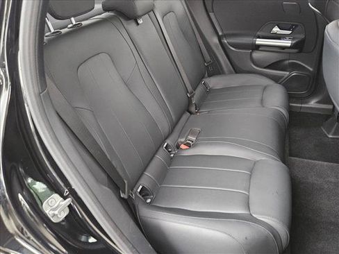 Certified 2025 Mercedes-Benz GLA 250 image 19