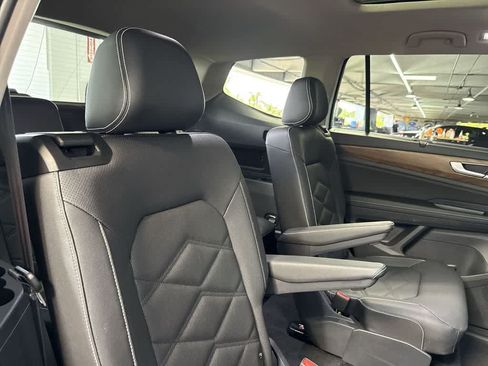 Used 2026 Volkswagen Atlas SE FWD image 26