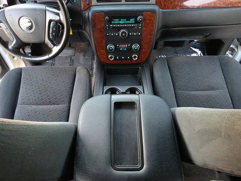 Used 2008 Chevrolet Tahoe LT w/ Convenience Package 1 RWD image 46