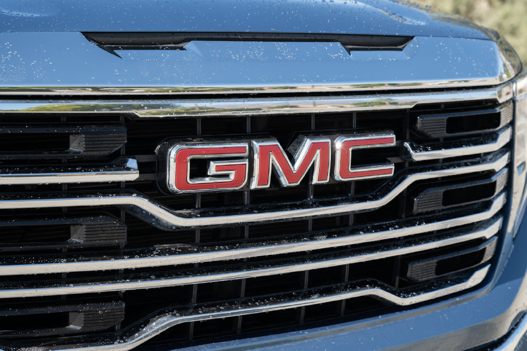 Used 2024 GMC Sierra 1500 SLT AWD/4WD image 11