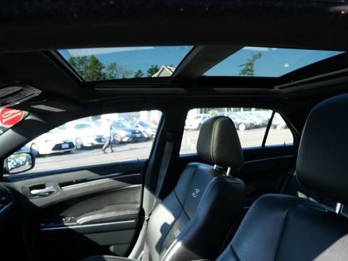 Used 2018 Chrysler 300 S w/ 300S Premium Group 2 AWD/4WD image 11