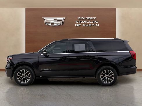 Used 2025 Ford Expedition Max Platinum AWD/4WD image 2