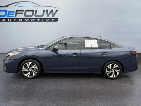 Used 2024 Subaru Legacy Premium AWD/4WD image 6