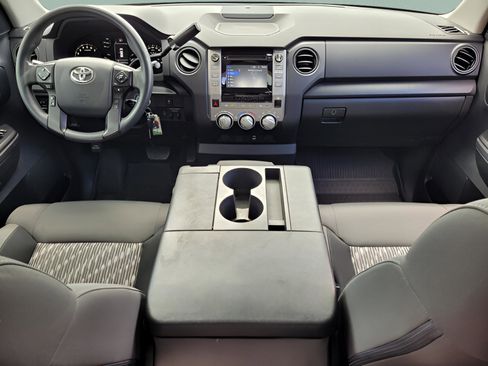 Used 2018 Toyota Tundra SR5 image 12