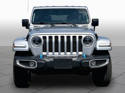 Used 2023 Jeep Wrangler Unlimited Sahara w/ Cold Weather Group AWD/4WD image 4