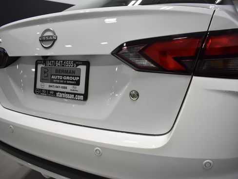 Certified 2025 Nissan Versa S w/ Trunk Package image 12