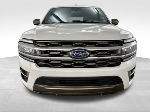 Used 2023 Ford Expedition King Ranch image 3