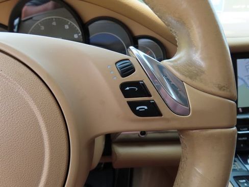 Used 2012 Porsche Panamera RWD image 29