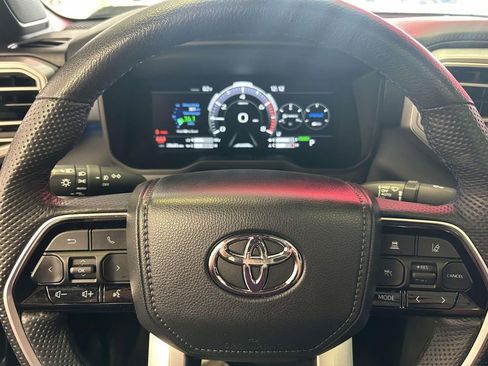 Used 2024 Toyota Tundra Platinum AWD/4WD image 33