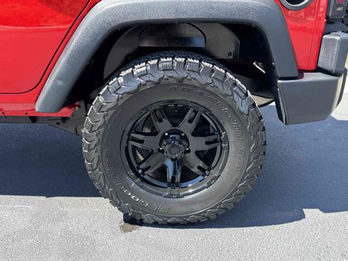 Used 2015 Jeep Wrangler Unlimited Sport w/ Quick Order Package 24S AWD/4WD image 56