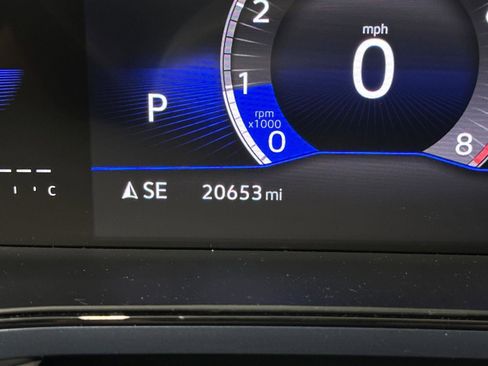 Used 2023 Volkswagen Taos SE AWD/4WD image 18