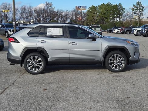 New 2025 Toyota RAV4 XLE Premium image 6