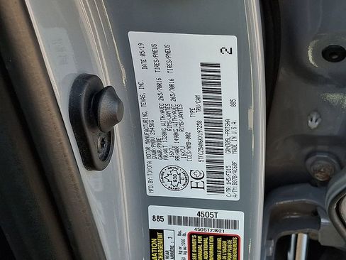 Used 2019 Toyota Tacoma SR AWD/4WD image 30