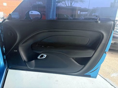 Used 2015 Dodge Challenger R/T Plus image 15