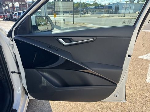 New 2025 Kia Niro EX w/ EX Cold Weather Package image 17