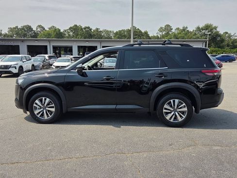 New 2026 Nissan Pathfinder SL w/ Cargo Package FWD image 2