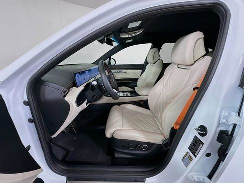 Certified 2026 Genesis GV70 3.5T Sport Prestige image 22