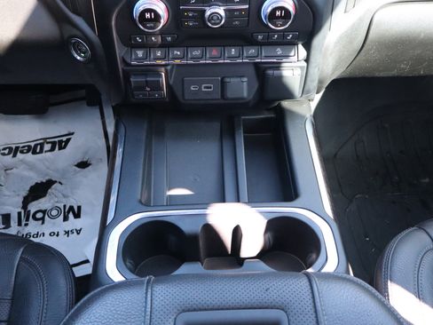 Used 2020 GMC Sierra 3500 Denali w/ Denali Ultimate Package image 12