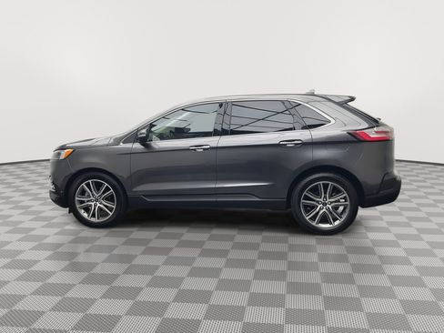 Certified 2019 Ford Edge Titanium w/ Equipment Group 301A FWD image 41