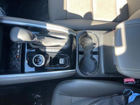 Certified 2024 Chevrolet Colorado ZR2 w/ ZR2 Convenience Package III image 22